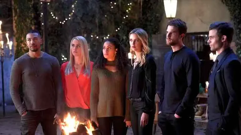 Соавтор Дневников вампира отказался от нового спин-оффа