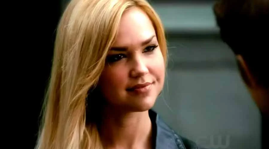 Персонаж Дневников вампира, который появился только из-за Тейлор Свифт